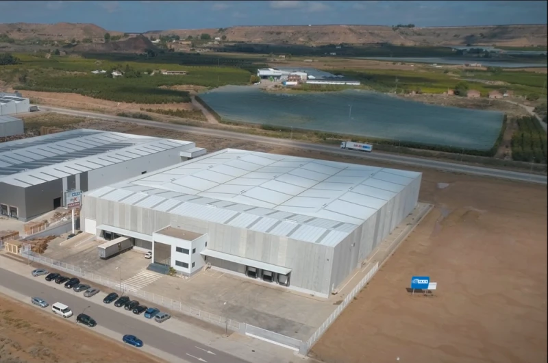 Expansion des affaires : plus d'espace, plus d'opportunités chez Ruedas Alex